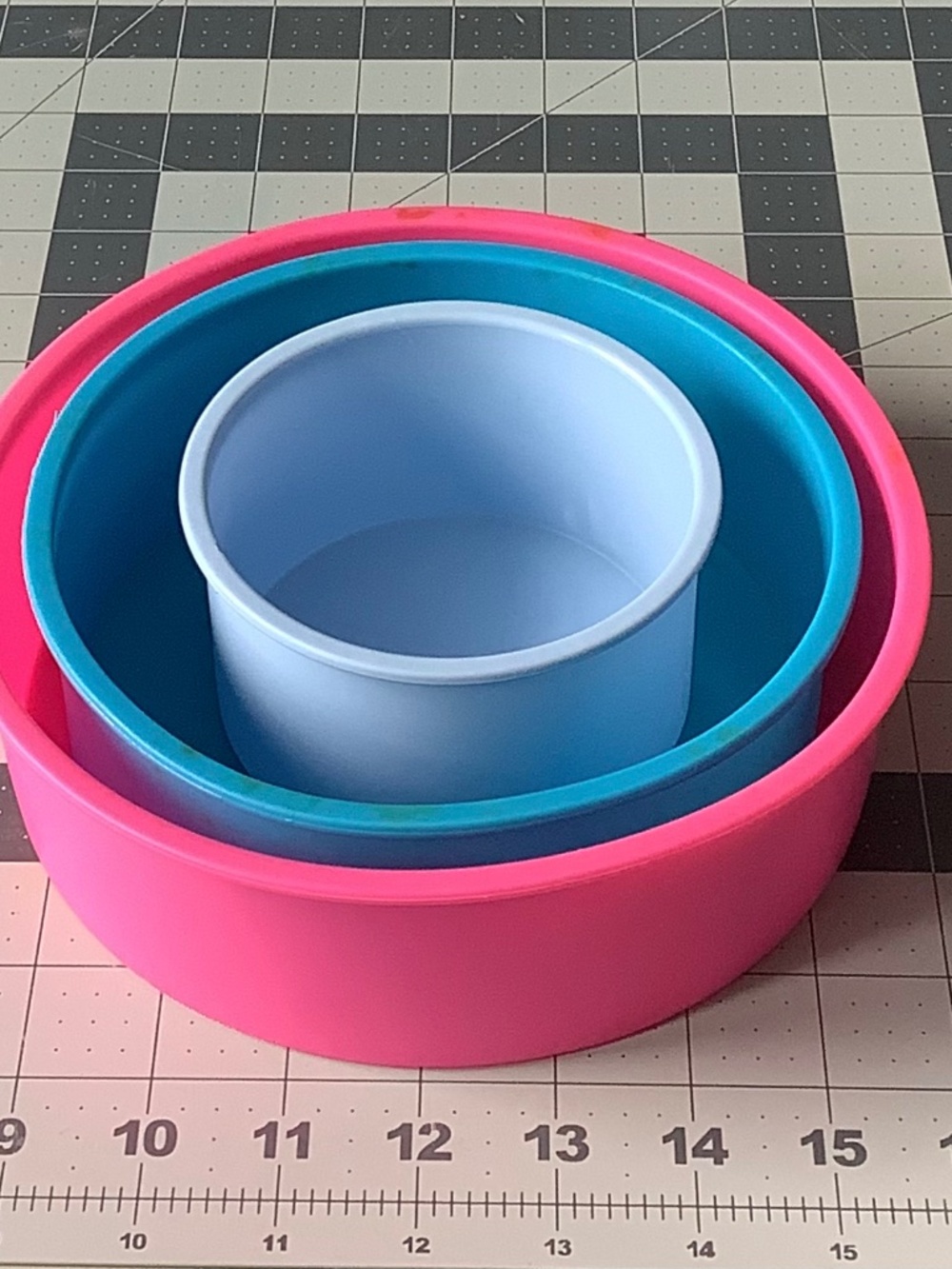 Set of 3 Silicone Round Baking & Freezer Molds Nesting Pink Blue White